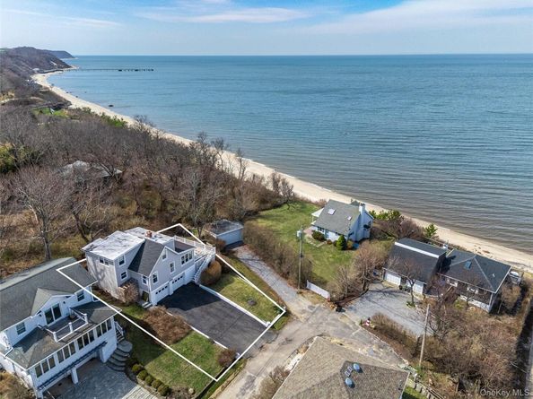 31 W Fairview Avenue, Jamesport NY 11901