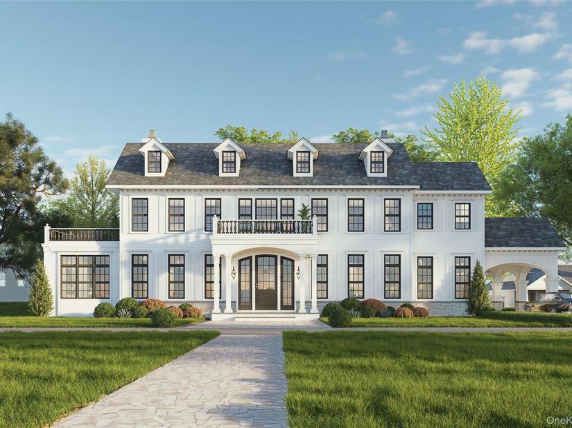 100 Awixa Avenue, Bay Shore NY 11706
