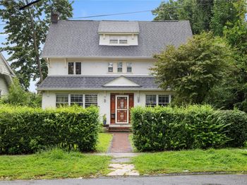 237 Coligni Avenue
