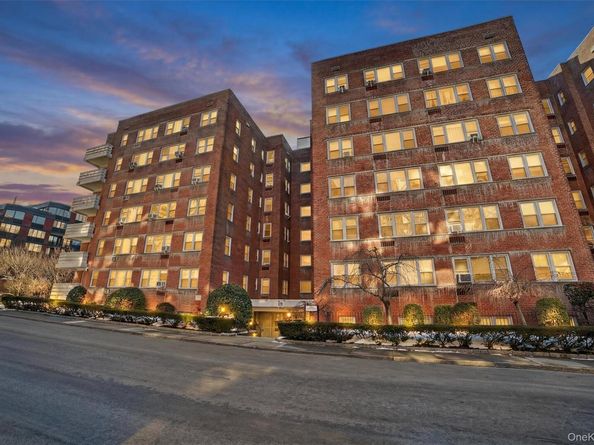 30 Hartsdale Avenue E 2J, Hartsdale NY 10530