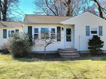 4 White Oak Street