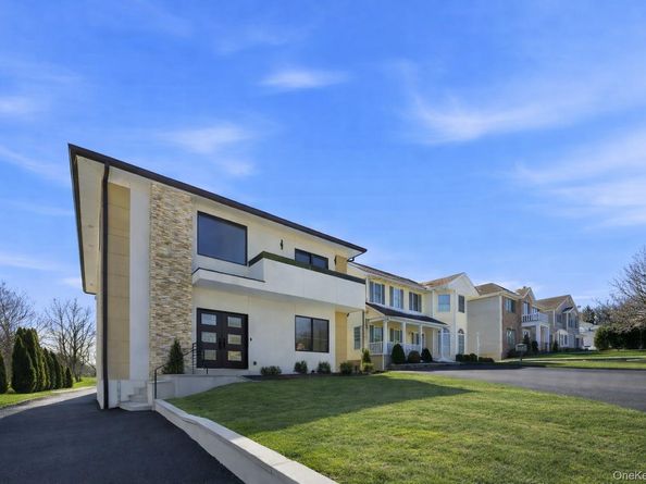 31 Gedney Way, White Plains NY 10605