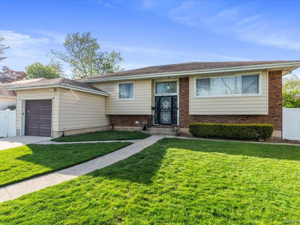 847 Oliver Avenue, North Woodmere NY 11581