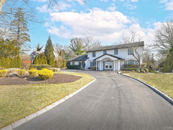 17 Susan Lane, Dix Hills NY 11746