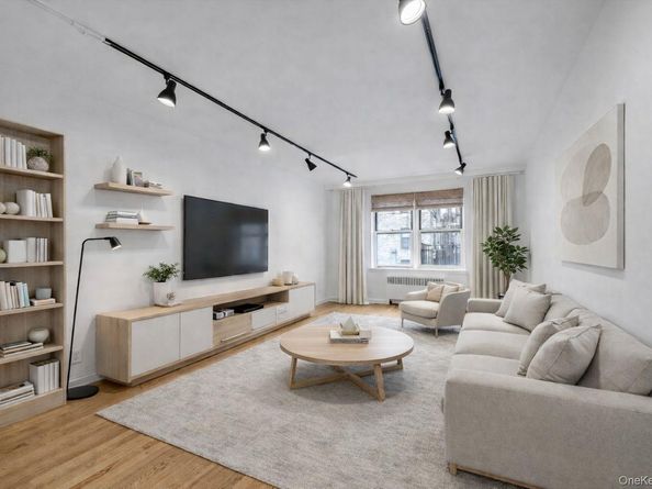 2080 Barnes Avenue 4E, Bronx NY 10462