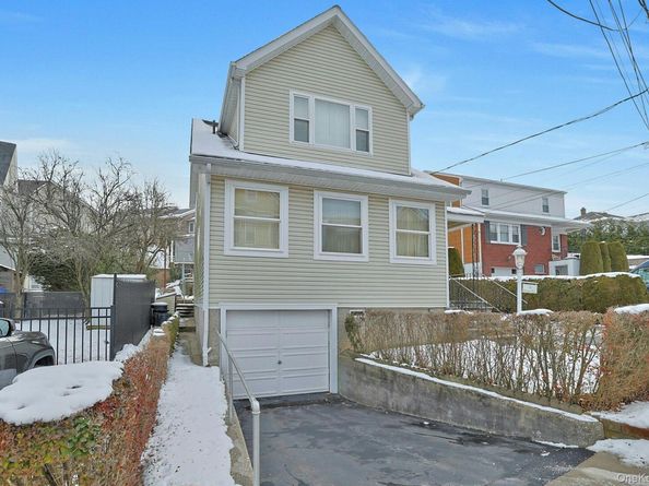 16 Richardson Place, Eastchester NY 10709