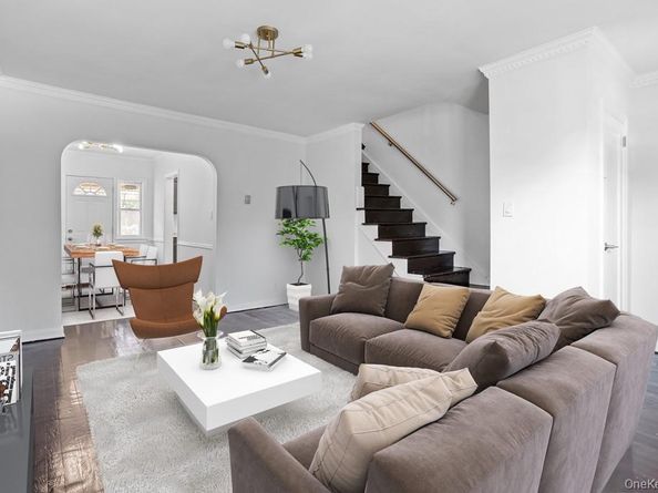 194-23 Station Road, Flushing NY 11358