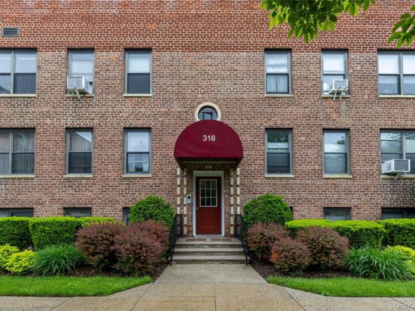 316 Richbell Road C2, Mamaroneck NY 10543