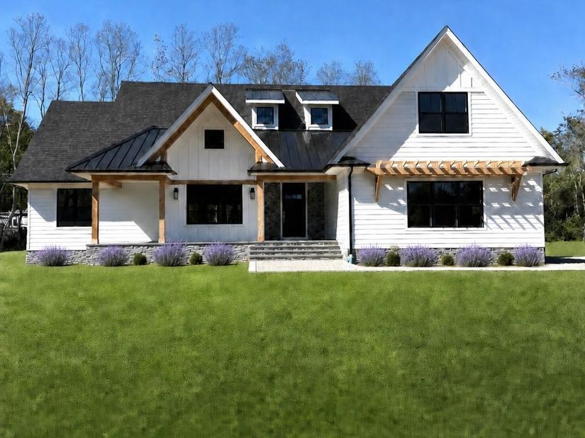 33 Lagoon Court, South Jamesport NY 11901