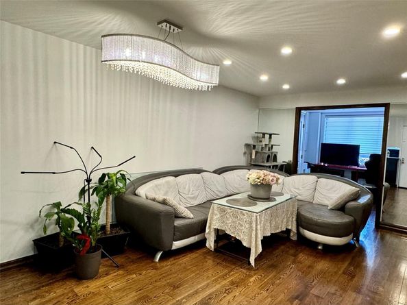 2121 Shore Parkway 4P, Brooklyn NY 11214