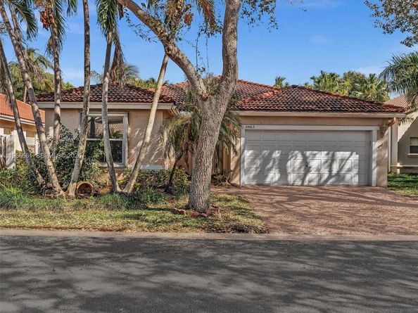 4962 SW 32nd Way, Hollywood FL 33312