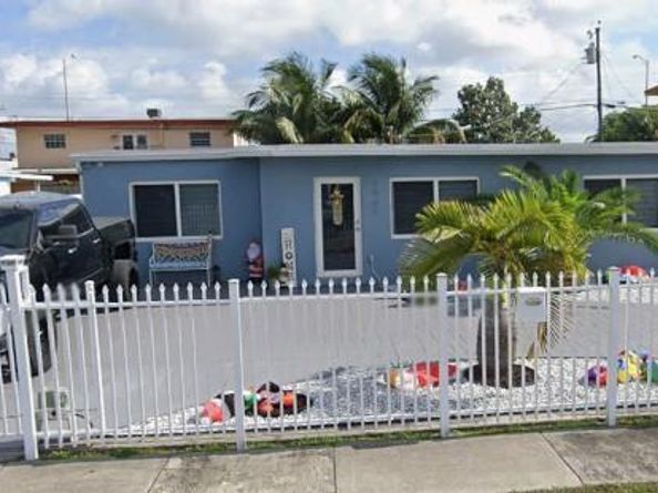 1461 E 9th Ct, Hialeah FL 33010