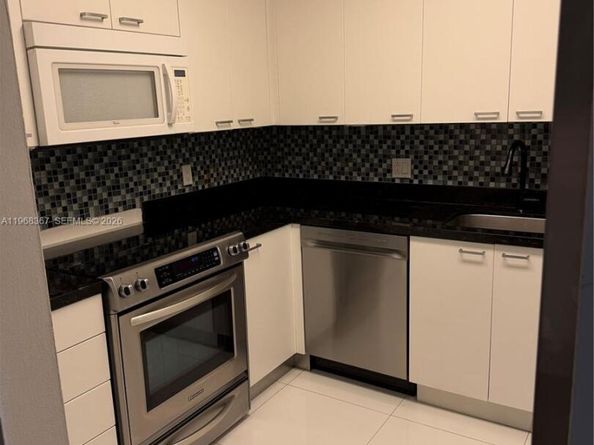 7925 SW 86th St 923, Miami FL 33143