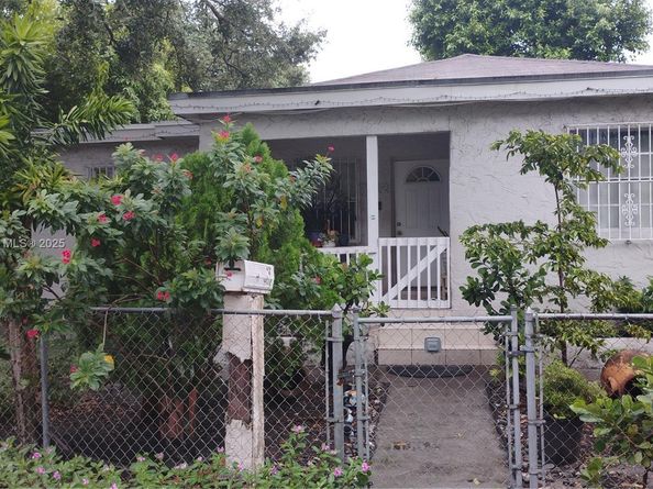 7312 NW 17th Ct, Miami FL 33147