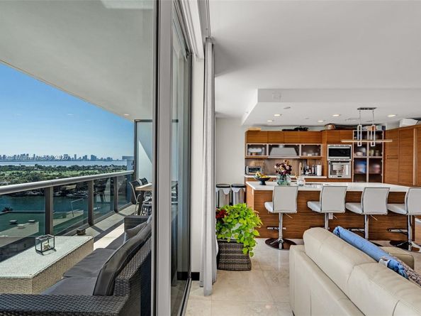 5875 Collins Ave 1704, Miami Beach FL 33140