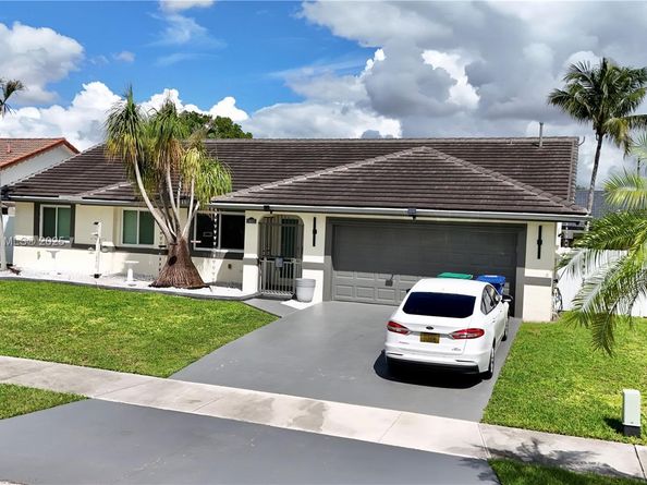 14931 SW 168th Ter, Miami FL 33187