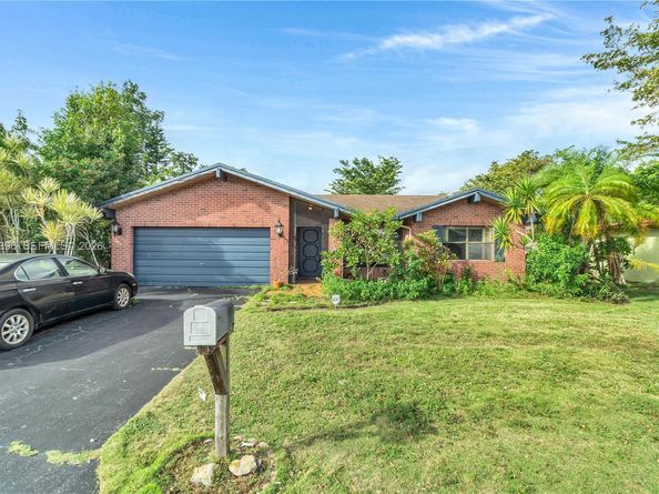 7545 NW 99th Ave, Tamarac FL 33321