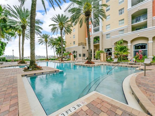 17100 N Bay Rd 1810, Sunny Isles Beach FL 33160
