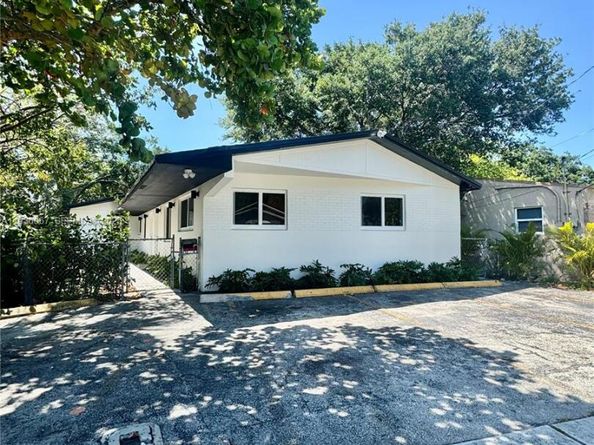 111 NW 7th Ave, Dania Beach FL 33004