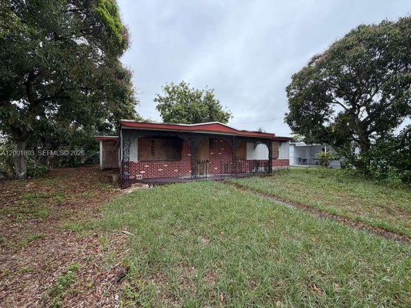 15771 NW 17th Pl, Miami Gardens FL 33054