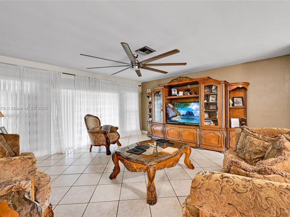 311 NW 201st St, Miami Gardens FL 33169