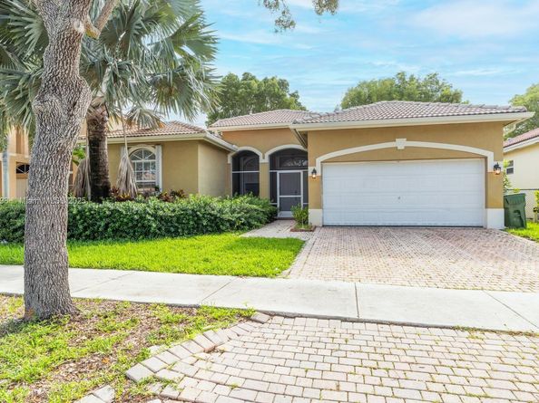 1921 SE 16 Ave, Homestead FL 33035