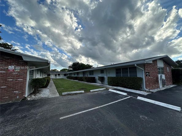 2222 Jackson St 6E, Hollywood FL 33020