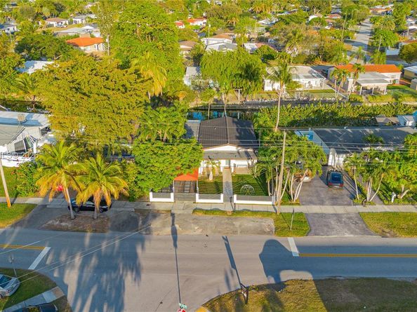 3455 SW 75th Ct, Miami FL 33155