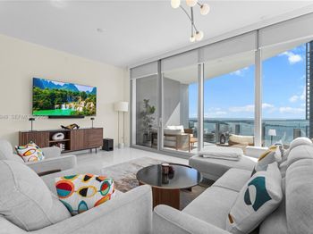 300 Biscayne Boulevard Way