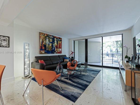 2901 S Bayshore Dr 2H, Miami FL 33133