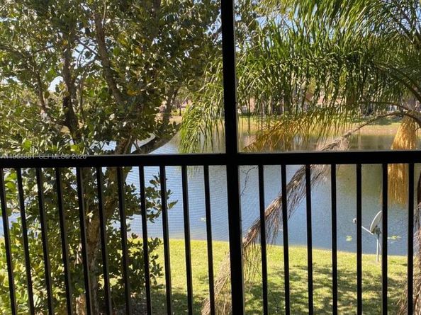 9022 NW 28th Dr 2206, Coral Springs FL 33065