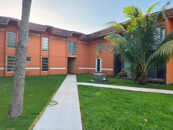 9473 SW 76th St P1, Miami FL 33173