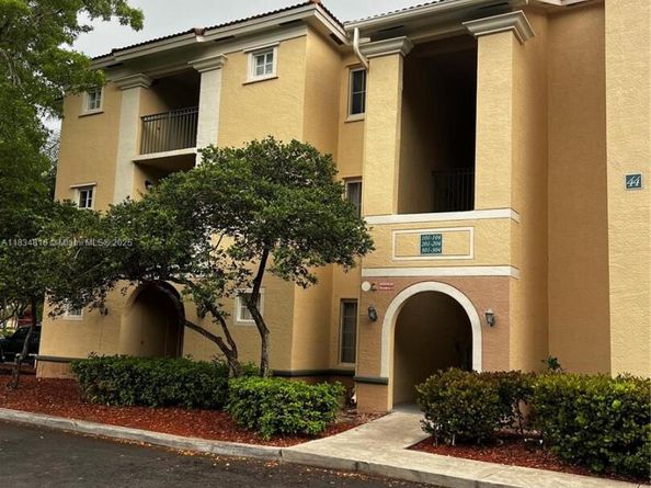 2548 Centergate Dr 301, Miramar FL 33025