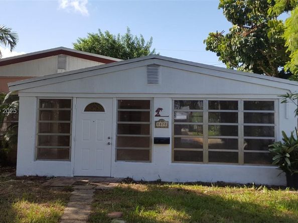 1870 NE 179th St, North Miami Beach FL 33162