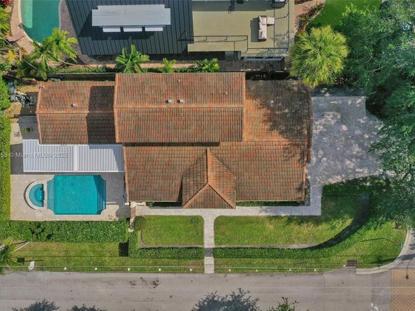 1601 SE 1st St, Fort Lauderdale FL 33301