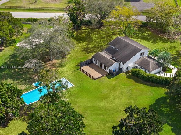 18301 SW 50th St, Southwest Ranches FL 33331