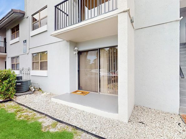 7180 NW 179th St 105, Hialeah FL 33015