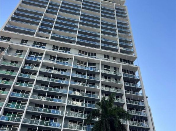 485 Brickell Ave 2508, Miami FL 33131