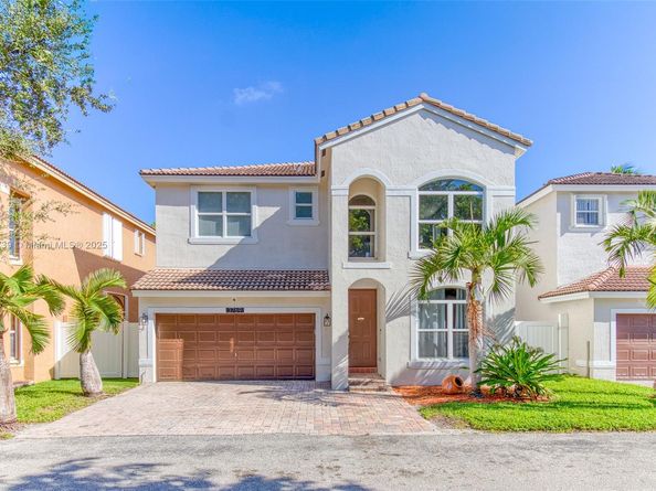 3839 SW 51st St, Hollywood FL 33312