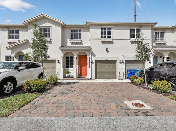 20868 NW 9th Path, Miami Gardens FL 33169