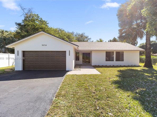 9234 Southampton Pl, Boca Raton FL 33434