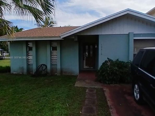 10210 SW 175th St, Miami FL 33157