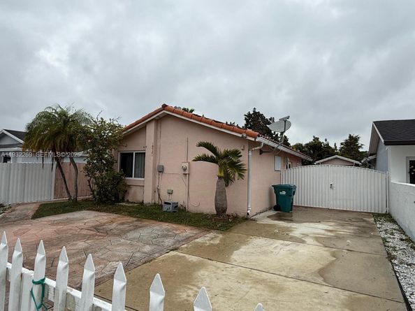 Undisclosed Address #A11932269, Miami FL 33177