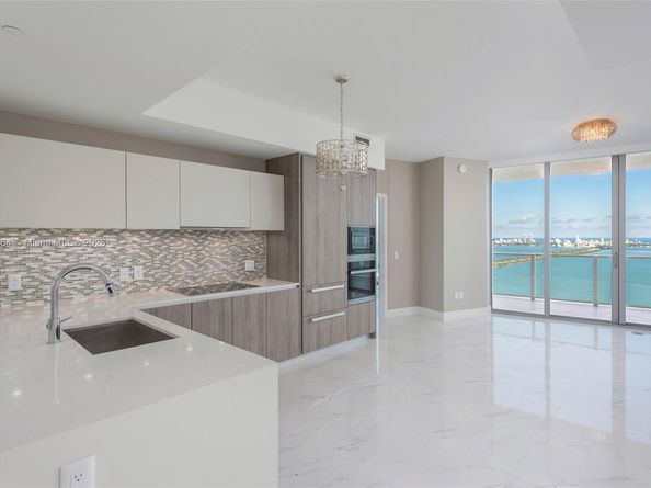 2900 NE 7th Ave 3903, Miami FL 33137