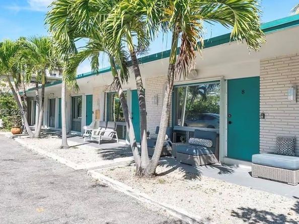 333 Palm St, Hollywood FL 33019