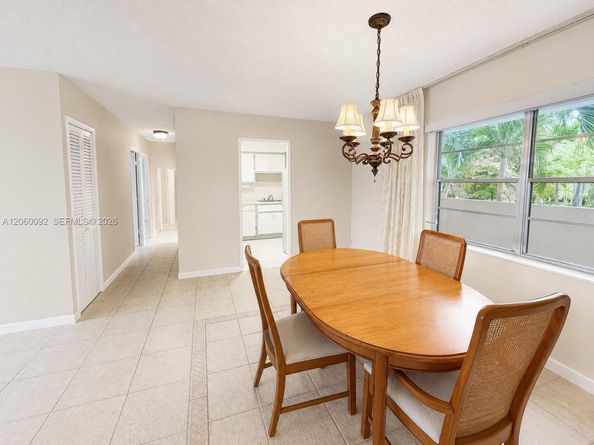 220 Kings Point Dr 211, Sunny Isles Beach FL 33160