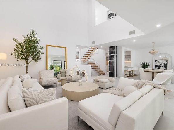 2000 S Bayshore Dr 4, Coconut Grove FL 33133