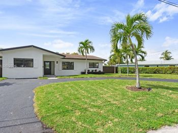 3699 NW 17 way