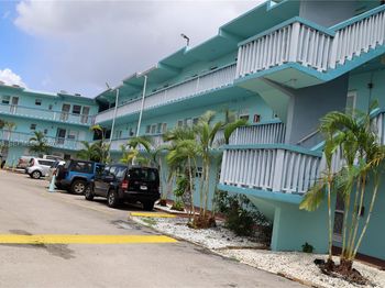 1501 NE Miami Gardens Dr