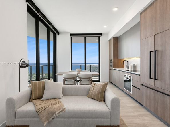 580 72 St 2101, Miami Beach FL 33141